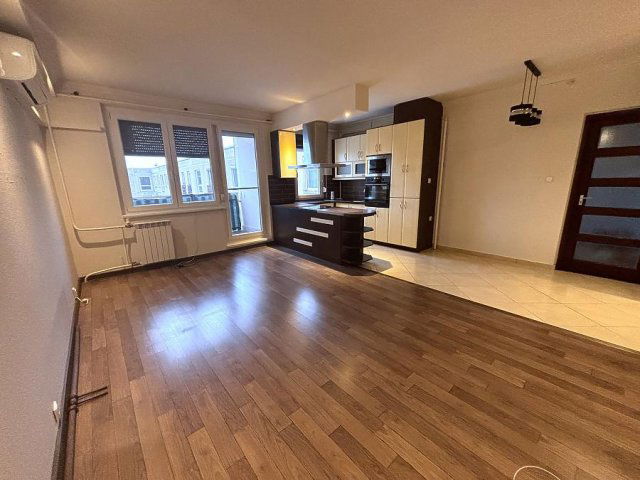 Eladó panellakás, Budapesten, IV. kerületben 84.9 M Ft