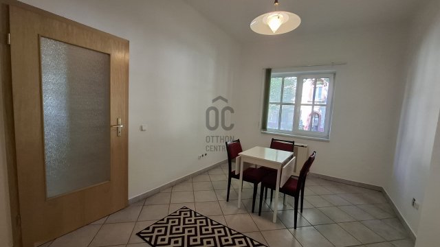 Eladó téglalakás, Pécsett 39.99 M Ft, 2 szobás