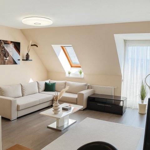 Eladó téglalakás, Budapesten, XVII. kerületben 79.5 M Ft