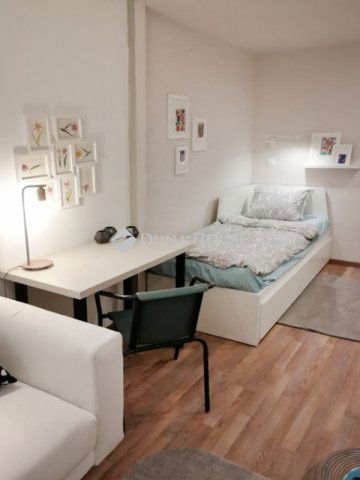 Eladó téglalakás, Budapesten, VI. kerületben 89.9 M Ft, 4 szobás