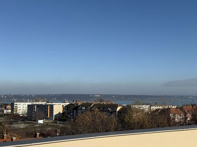 Eladó téglalakás, Balatonalmádiban 109.9 M Ft, 4 szobás