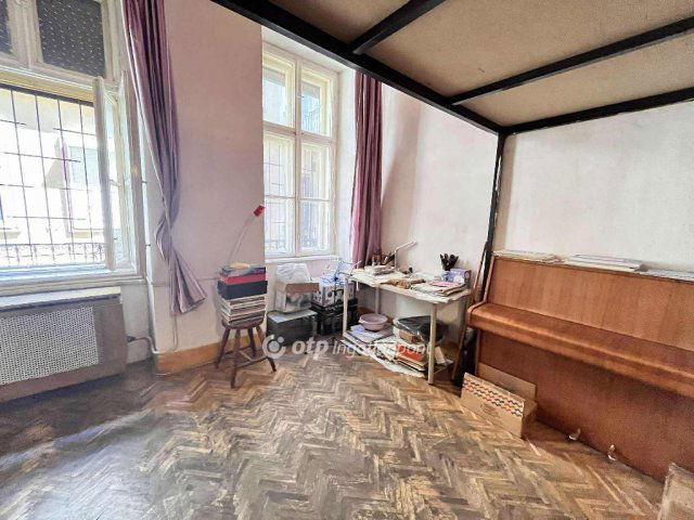 Eladó téglalakás, Budapesten, VI. kerületben 59.9 M Ft, 2 szobás
