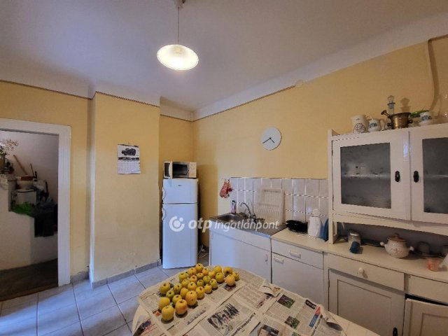 Eladó családi ház, Zamárdiban 90 M Ft, 3 szobás