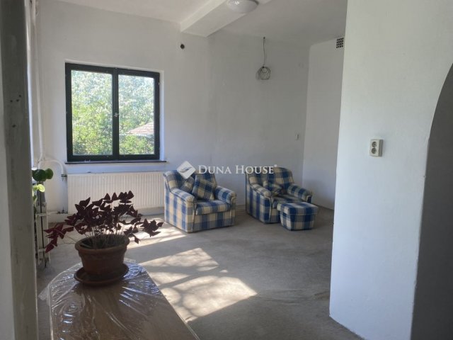 Eladó családi ház, Bólyban 51.9 M Ft, 6 szobás