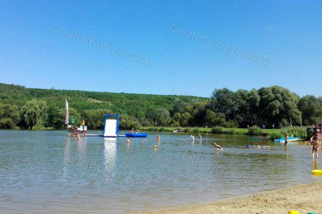 Eladó mezogazdasagi ingatlan, Domonyban 9 M Ft