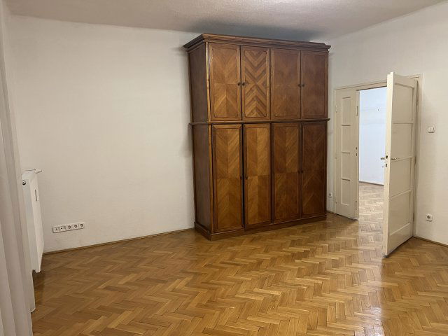 Kiadó téglalakás, albérlet, XI. kerületben, Eszék utcában