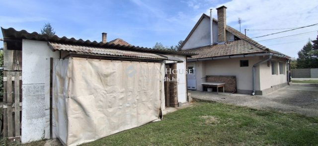 Eladó családi ház, Szigetújfalun 44.9 M Ft, 2 szobás