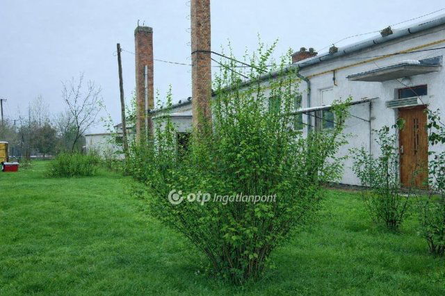 Eladó ipari ingatlan, Füzesabonyban 69.9 M Ft