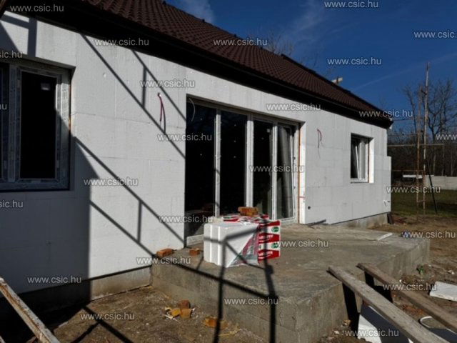 Eladó ikerház, Veresegyházon 110 M Ft, 4 szobás