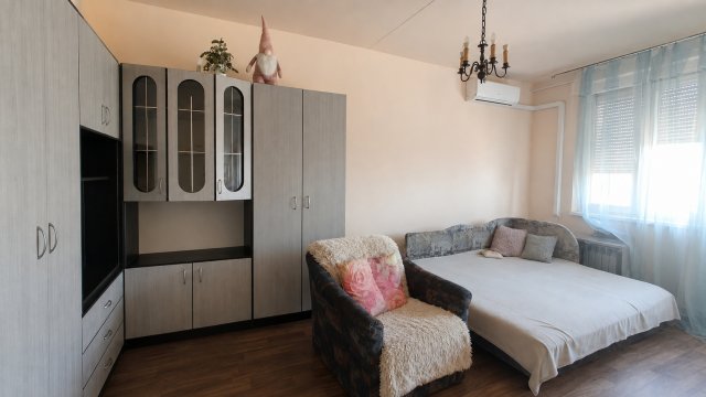 Kiadó panellakás, albérlet, Debrecenben 160 E Ft / hó