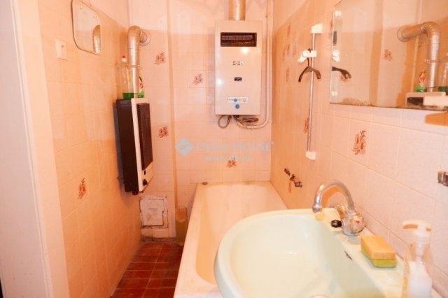 Eladó családi ház, Székesfehérvárott 69 M Ft, 4 szobás