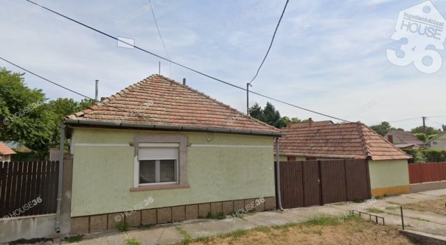 Eladó családi ház, Lajosmizsén 43.5 M Ft, 2 szobás