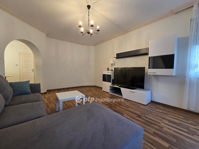 Kiadó téglalakás, albérlet, Debrecenben 320 E Ft / hó