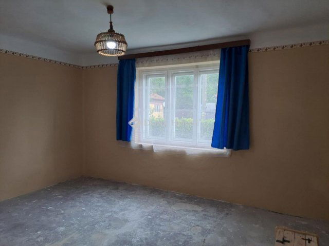 Eladó családi ház, Tataházán 9.5 M Ft, 3 szobás