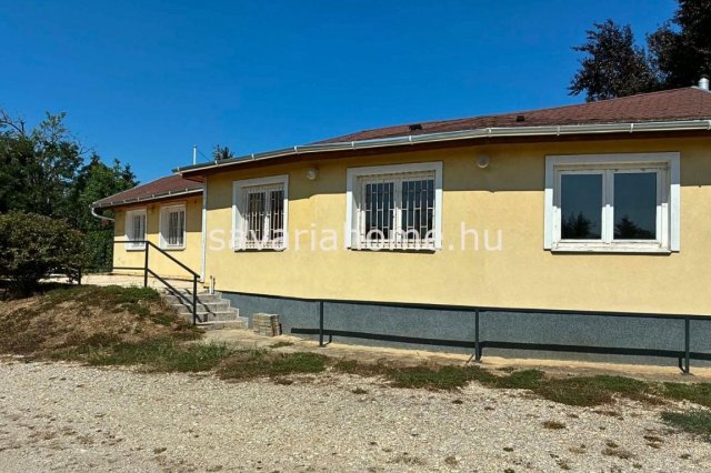 Eladó üzlethelyiség, Szombathelyen 44.9 M Ft