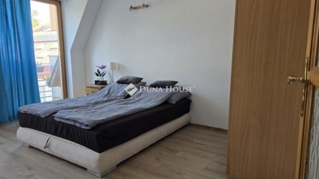 Eladó téglalakás, Szegeden 81.7 M Ft, 3 szobás