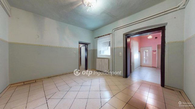 Eladó családi ház, Mezőkeresztesen 32 M Ft, 3 szobás