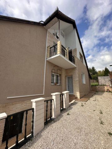 Eladó családi ház, Zalakaroson 87 M Ft, 8 szobás