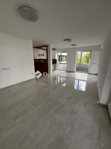 Kiadó téglalakás, albérlet, Debrecenben 450 E Ft / hó, 4 szobás