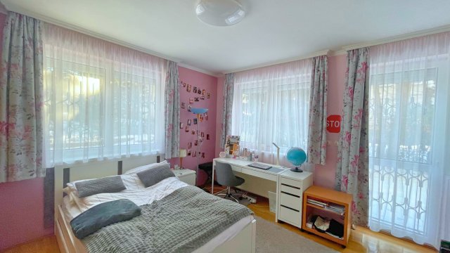 Eladó téglalakás, Budapesten, XII. kerületben 165 M Ft