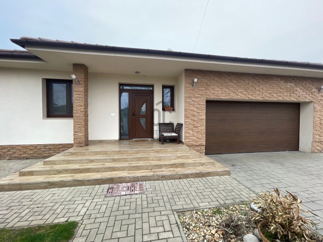 Eladó családi ház, Debrecenben 149.9 M Ft, 5 szobás