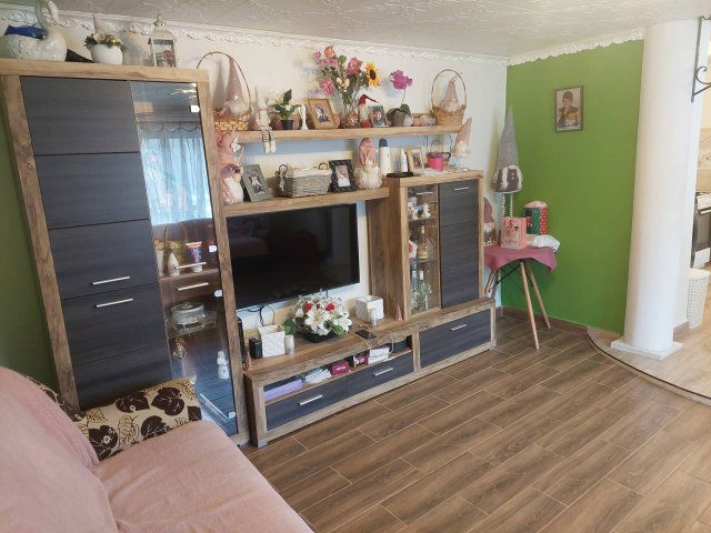 Eladó családi ház, Szalaszenden 16.5 M Ft, 2 szobás