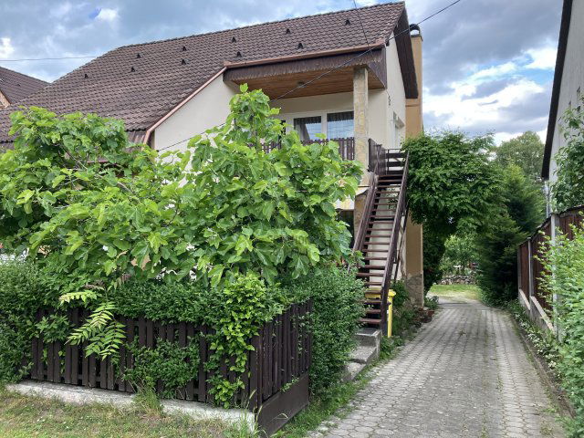 Eladó nyaraló, Balatonlelleén 124.9 M Ft, 7 szobás