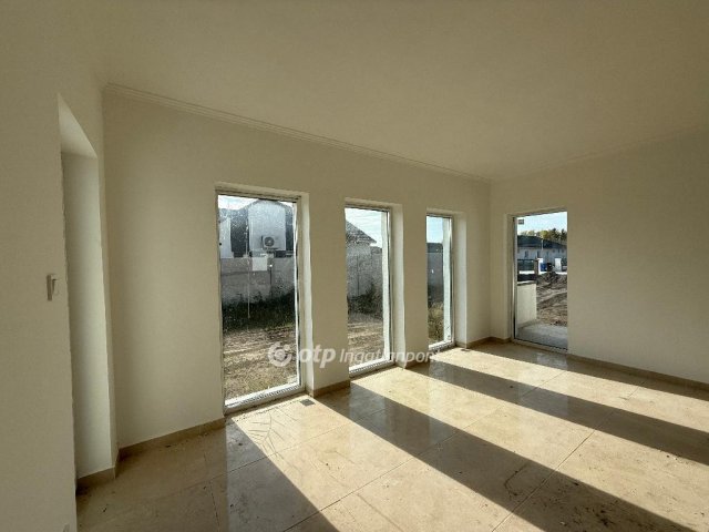 Eladó családi ház, Ráckevén 88.9 M Ft, 4 szobás