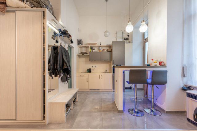 Eladó téglalakás, Budapesten, VI. kerületben, Király utcában