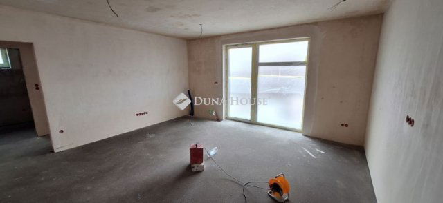 Eladó téglalakás, Budapesten, XVIII. kerületben 86.9 M Ft