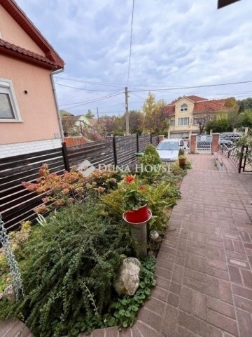 Eladó ikerház, Budapesten, XVIII. kerületben 145 M Ft, 4 szobás