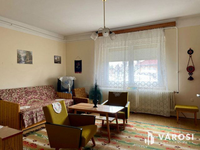 Eladó családi ház, Enyingen 29.9 M Ft, 1 szobás