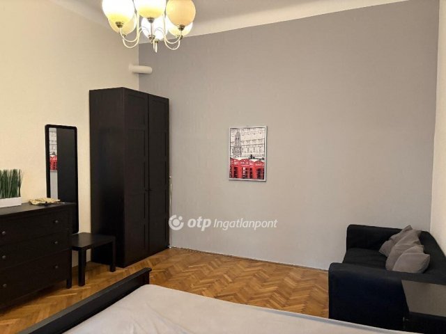 Eladó téglalakás, Budapesten, II. kerületben 75 M Ft, 1 szobás