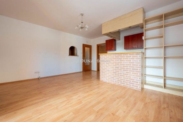 Eladó téglalakás, Budapesten, XVI. kerületben 115 M Ft, 3 szobás