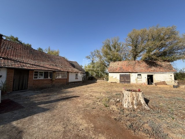 Eladó mezogazdasagi ingatlan, Szatymazon 14.9 M Ft, 2 szobás