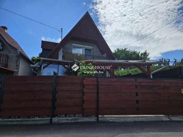 Eladó családi ház, Kökényen 42 M Ft, 2 szobás