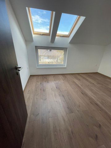 Eladó ikerház, Budapesten, XVI. kerületben 179.9 M Ft, 5 szobás