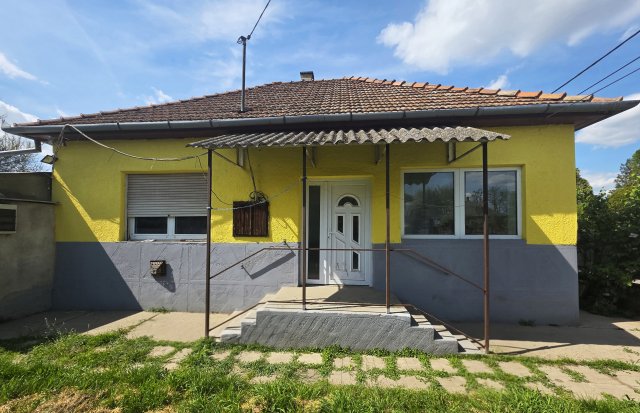 Eladó családi ház, Tiszavasváriban 29.8 M Ft, 4 szobás