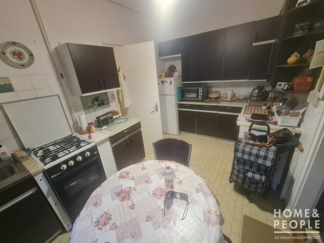 Eladó családi ház, Hódmezővásárhelyen 64.5 M Ft, 3 szobás