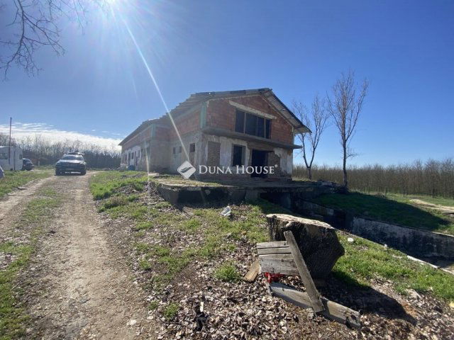 Eladó ipari ingatlan, Dabason 118 M Ft / költözzbe.hu