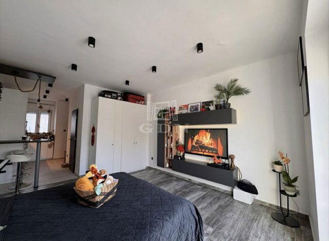 Eladó téglalakás, Budapesten, XX. kerületben 49 M Ft, 1 szobás