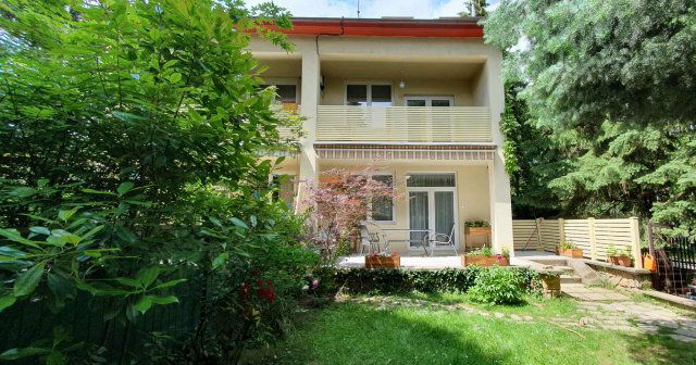 Kiadó ikerház, albérlet, Budapesten, II. kerületben, 3+2 szobás