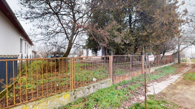 Eladó családi ház, Tiszavasváriban 12.5 M Ft, 1 szobás