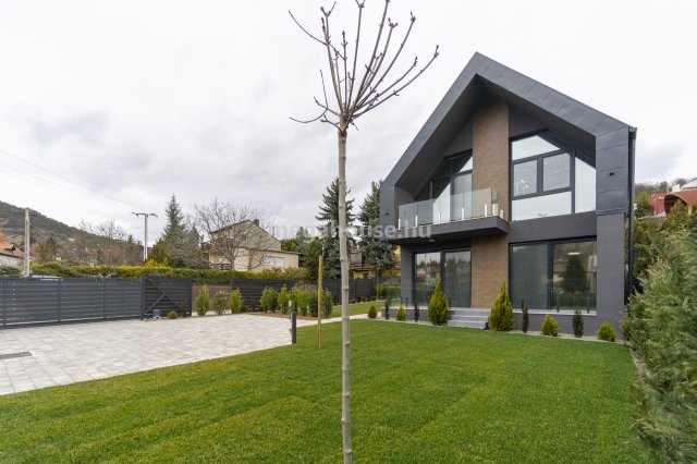 Kiadó családi ház, albérlet, Budaörsön 1155 E Ft / hó