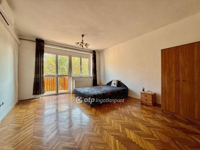 Eladó panellakás, Miskolcon 27.9 M Ft, 2 szobás