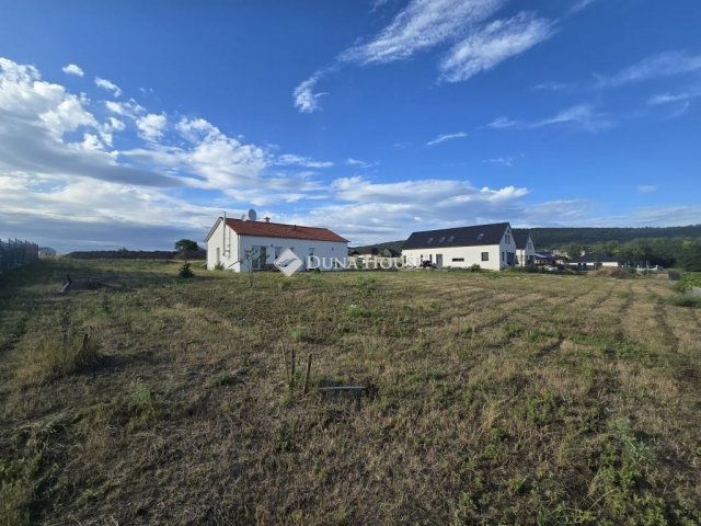 Eladó családi ház, Budajenőn 360 M Ft, 5 szobás