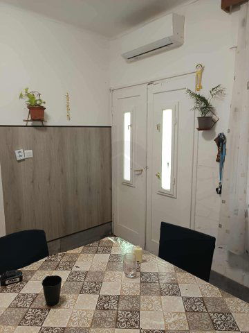 Eladó családi ház, Szolnokon 23.5 M Ft, 3 szobás