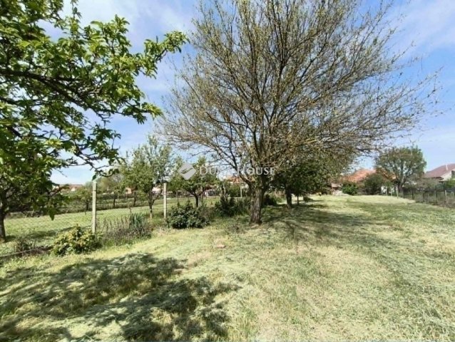 Eladó családi ház, Domonyban 53.9 M Ft, 3 szobás