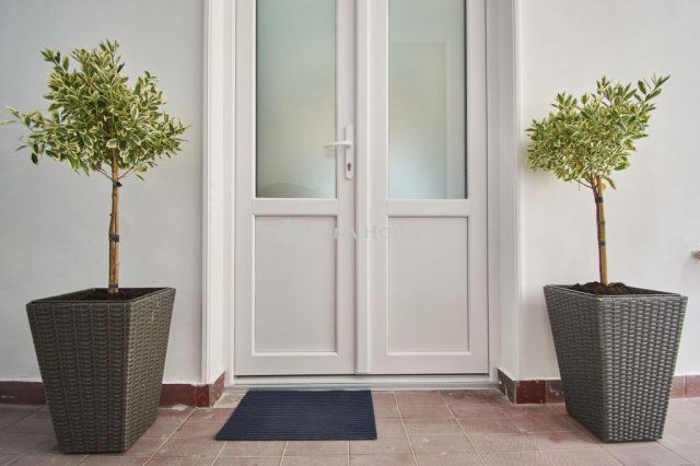 Eladó téglalakás, Budapesten, V. kerületben 359 M Ft, 3 szobás