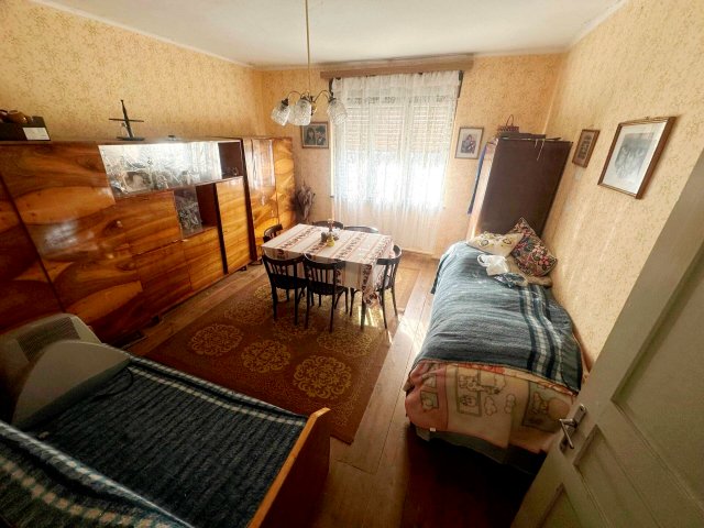 Eladó családi ház, Kustánszegen 13 M Ft, 3 szobás